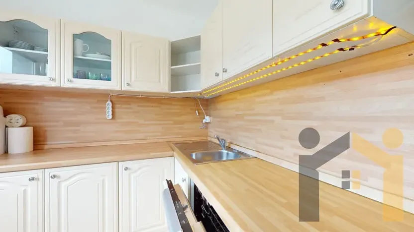 Pronájem bytu 3+1, Praha - Kamýk, Rabyňská, 78 m2