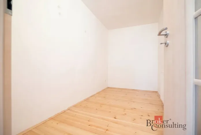 Prodej zemědělské usedlosti, Jinín, 254 m2