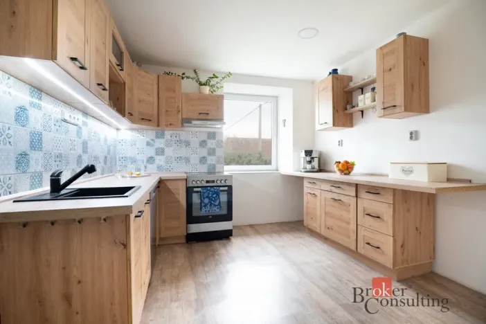 Prodej zemědělské usedlosti, Jinín, 254 m2