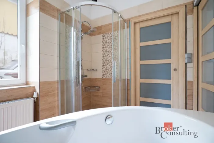 Prodej zemědělské usedlosti, Jinín, 254 m2