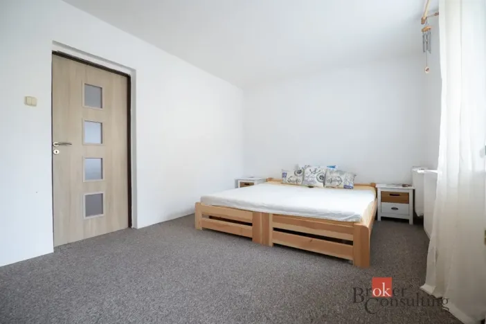 Prodej zemědělské usedlosti, Jinín, 254 m2