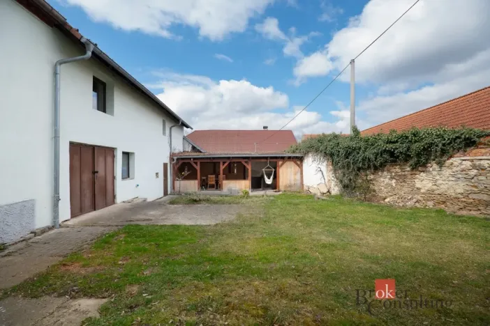 Prodej zemědělské usedlosti, Jinín, 254 m2