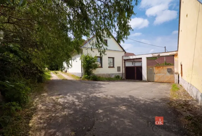 Prodej zemědělské usedlosti, Jinín, 254 m2