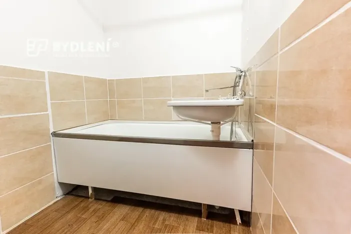 Pronájem bytu 2+kk, Most, Javorová, 31 m2