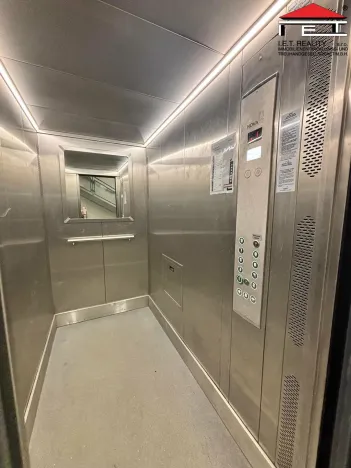 Pronájem kanceláře, Frýdek-Místek, Míru, 800 m2