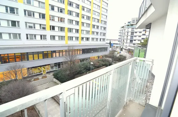 Pronájem bytu 1+kk, Praha - Malešice, Počernická, 34 m2