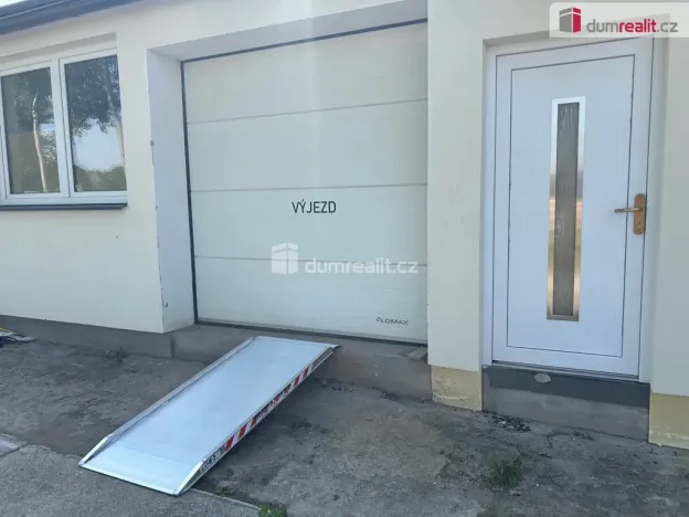 Pronájem skladu, Kolín - Kolín IV, Polepská, 214 m2