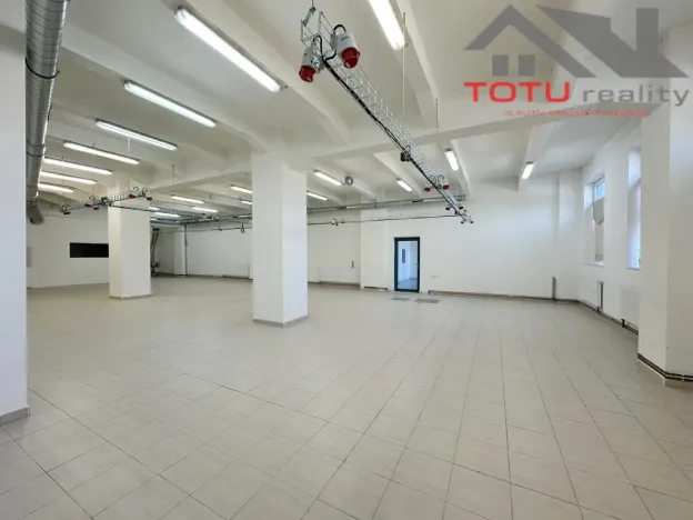 Pronájem obchodního prostoru, Jaroměř, Husova, 205 m2