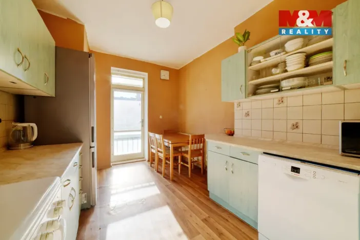 Prodej bytu 3+1, Cheb, Valdštejnova, 86 m2