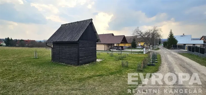 Pronájem zahrady, Sobětuchy, 300 m2