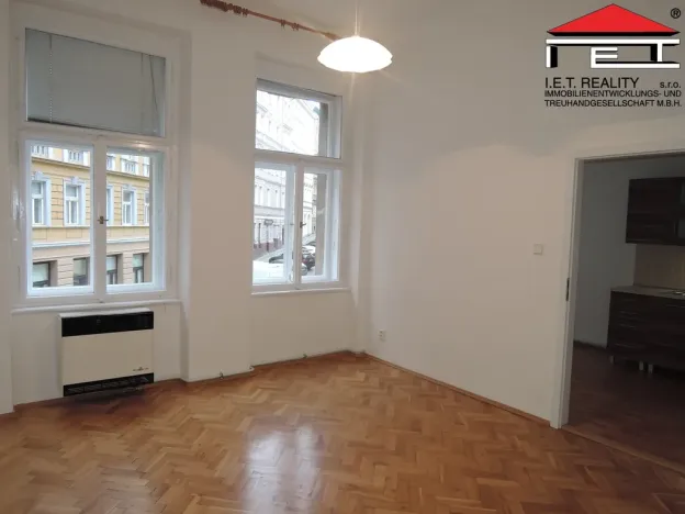 Pronájem bytu 1+1, Praha - Žižkov, Bořivojova, 38 m2