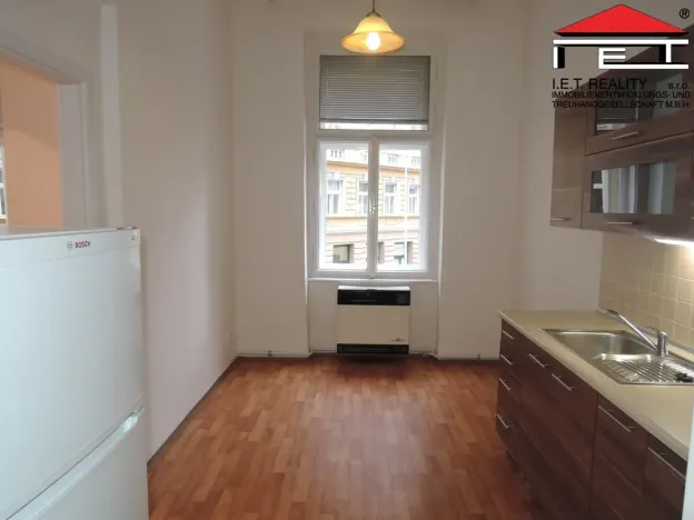 Pronájem bytu 1+1, Praha - Žižkov, Bořivojova, 38 m2