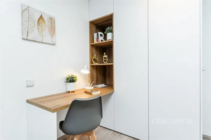 Pronájem bytu 2+kk, Praha, Plzeňská, 43 m2