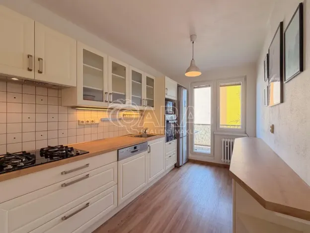 Pronájem bytu 3+1, České Budějovice - České Budějovice 5, E. Beneše, 76 m2