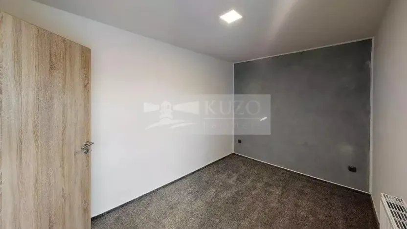 Pronájem bytu 3+kk, Šaratice, Náves, 45 m2