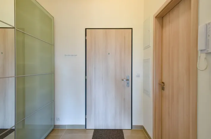 Pronájem bytu 1+kk, Praha - Horní Měcholupy, Bolevecká, 37 m2