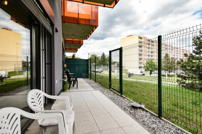 Pronájem bytu 1+kk, Praha - Horní Měcholupy, Bolevecká, 37 m2