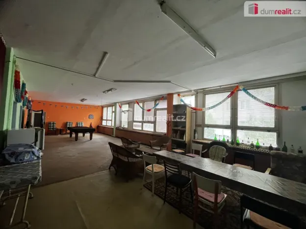 Pronájem obchodního prostoru, Újezdeček, Řetenická, 223 m2