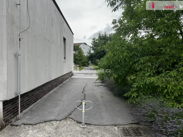 Pronájem obchodního prostoru, Újezdeček, Řetenická, 223 m2