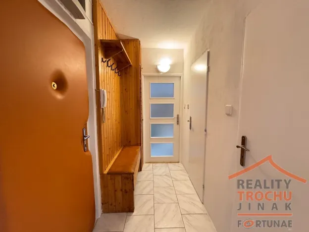 Pronájem bytu 2+kk, Pardubice, Ohrazenická, 43 m2