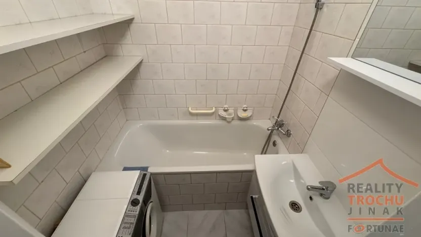 Pronájem bytu 2+kk, Pardubice, Ohrazenická, 43 m2