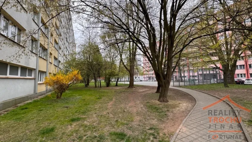 Pronájem bytu 2+kk, Pardubice, Ohrazenická, 43 m2