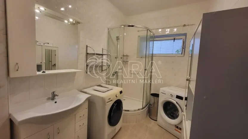 Pronájem rodinného domu, Praha - Horní Počernice, Lukavecká, 140 m2