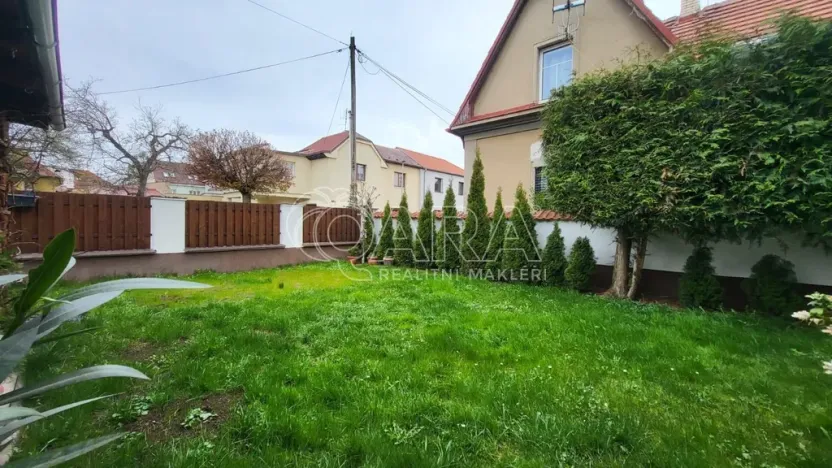 Pronájem rodinného domu, Praha - Horní Počernice, Lukavecká, 140 m2