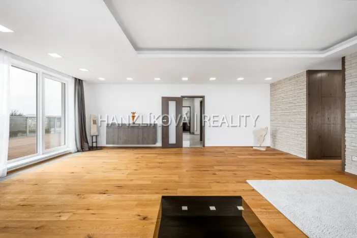 Prodej bytu 6+kk a větší, České Budějovice - České Budějovice 2, Volejbalistů, 303 m2