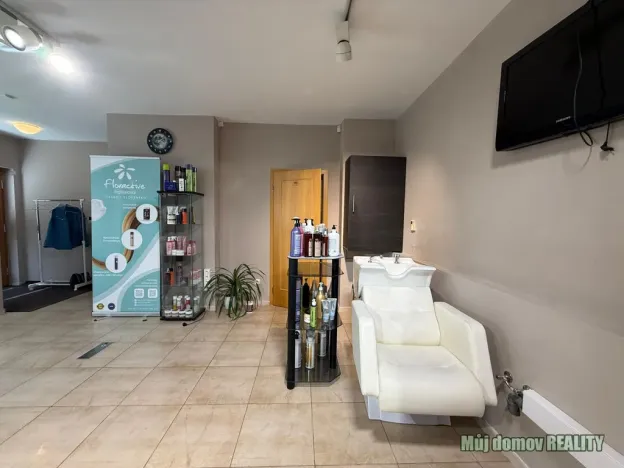 Pronájem komerční nemovitosti, Praha - Hlubočepy, Devonská, 98 m2