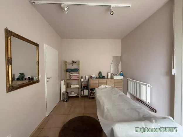 Pronájem komerční nemovitosti, Praha - Hlubočepy, Devonská, 98 m2