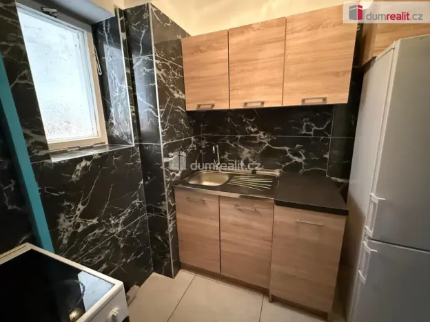 Pronájem bytu 1+kk, Mariánské Lázně, Nehrova, 35 m2