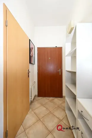 Pronájem bytu 1+kk, Praha - Košíře, Plzeňská, 35 m2