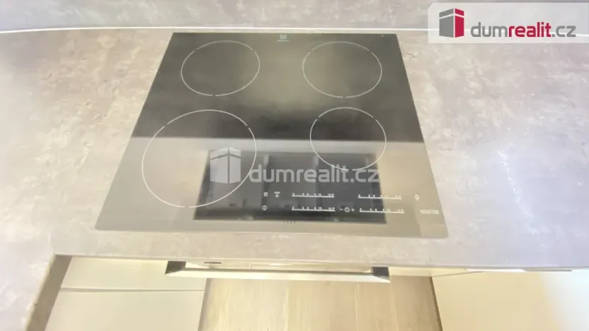 Pronájem bytu 2+kk, Praha - Modřany, Soukalova, 50 m2