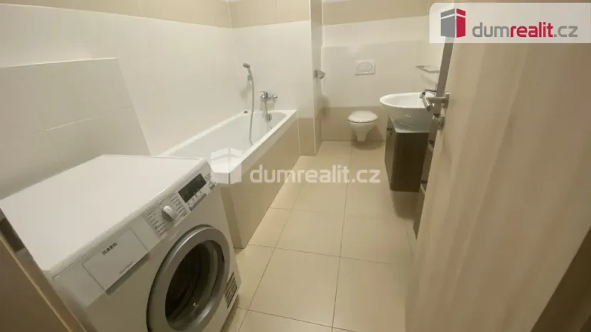 Pronájem bytu 2+kk, Praha - Modřany, Soukalova, 50 m2