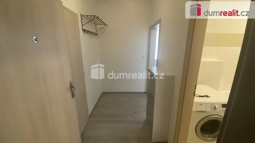 Pronájem bytu 2+kk, Praha - Modřany, Soukalova, 50 m2