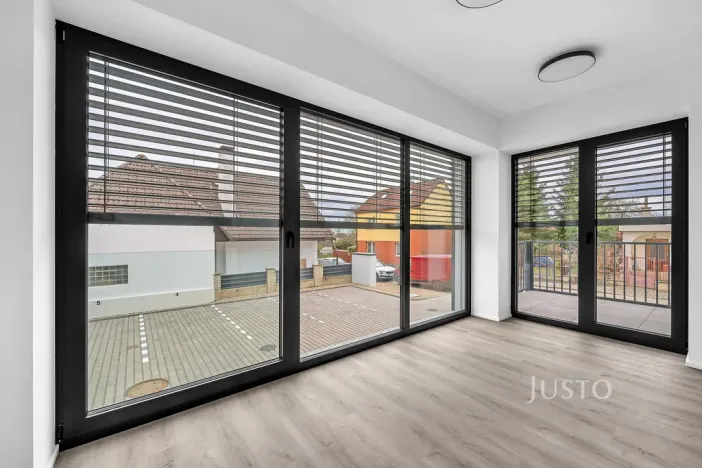 Pronájem bytu 3+kk, Praha - Šeberov, Na proutcích, 79 m2