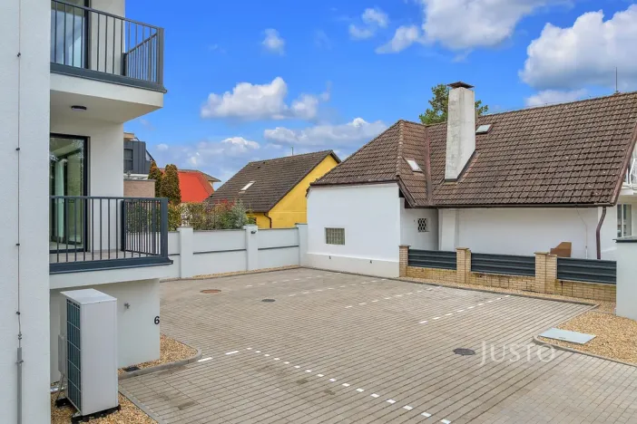 Pronájem bytu 2+kk, Praha - Šeberov, Na proutcích, 45 m2