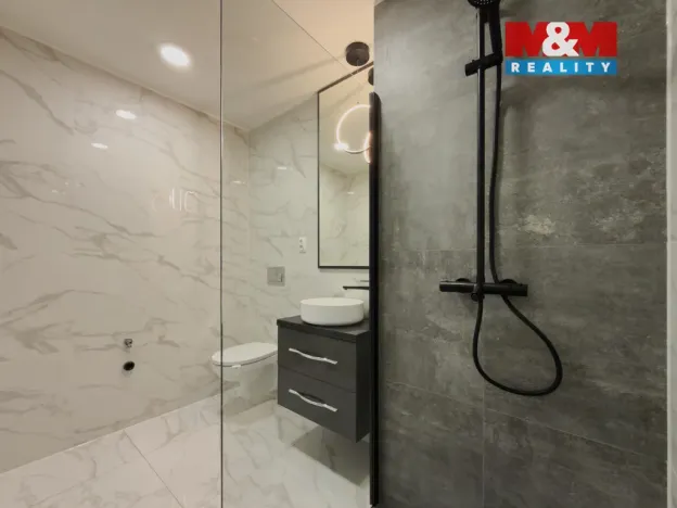 Prodej bytu 3+1, Karviná - Hranice, Čsl. armády, 74 m2