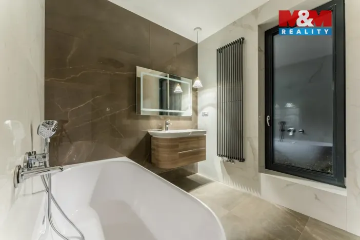 Pronájem rodinného domu, Praha - Suchdol, Nad spáleným mlýnem, 270 m2