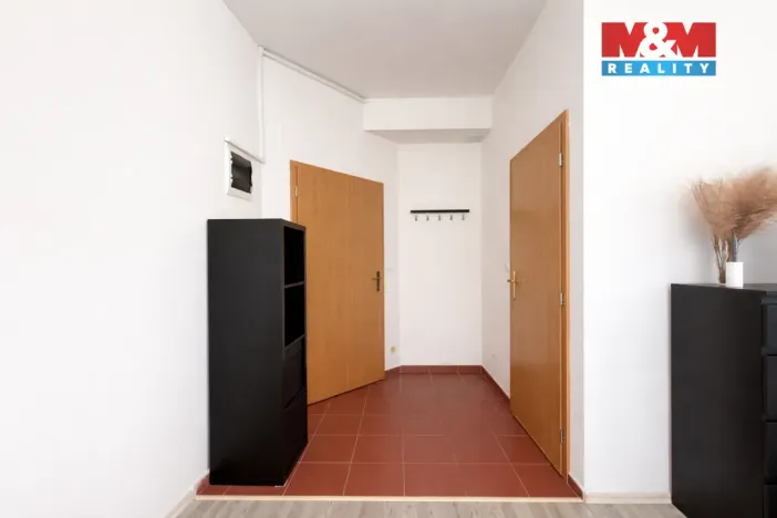 Pronájem bytu 1+kk, Šestajovice, Komenského, 29 m2