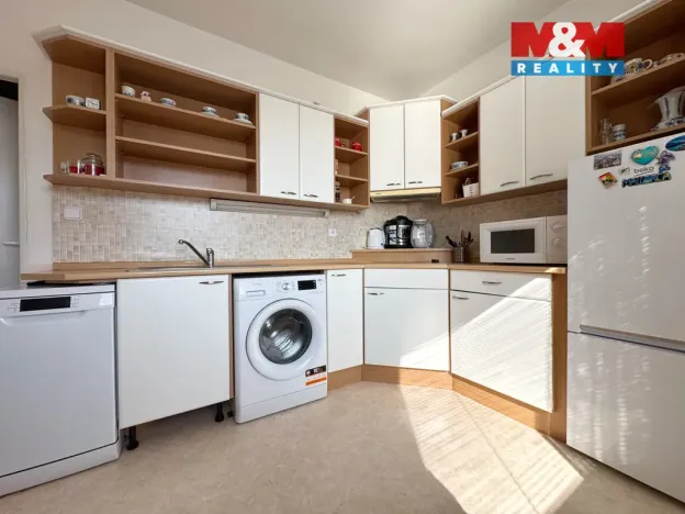 Pronájem bytu 3+1, Bzenec, Nádražní, 78 m2