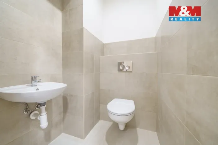 Prodej bytu 3+kk, Karlovy Vary, Raisova, 72 m2