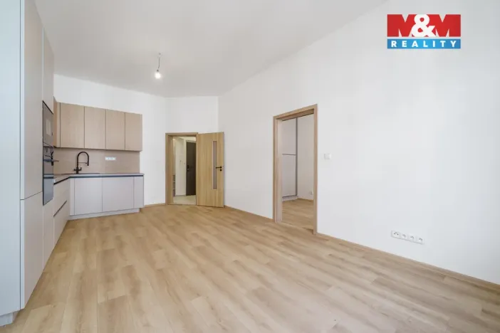 Prodej bytu 3+kk, Karlovy Vary, Raisova, 72 m2