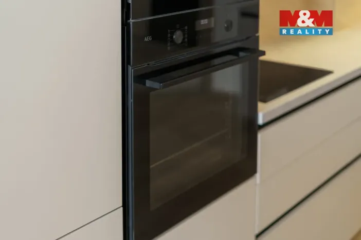 Prodej bytu 3+kk, Karlovy Vary, Raisova, 72 m2