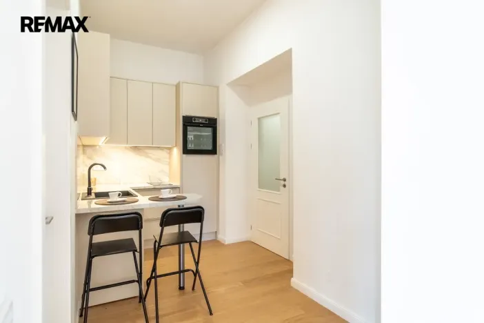 Pronájem bytu 2+kk, Praha - Vinohrady, Korunní, 65 m2