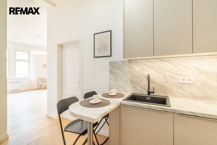 Pronájem bytu 2+kk, Praha - Vinohrady, Korunní, 65 m2