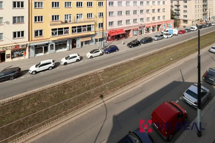 Pronájem bytu 2+kk, Praha - Břevnov, Bělohorská, 44 m2