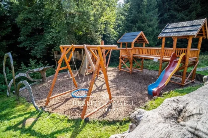 Prodej apartmánu, Klokočov, Slovensko, 866 m2