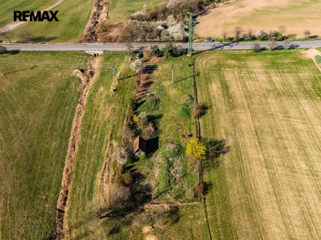 Prodej zahrady, Dolní Břežany, 2452 m2